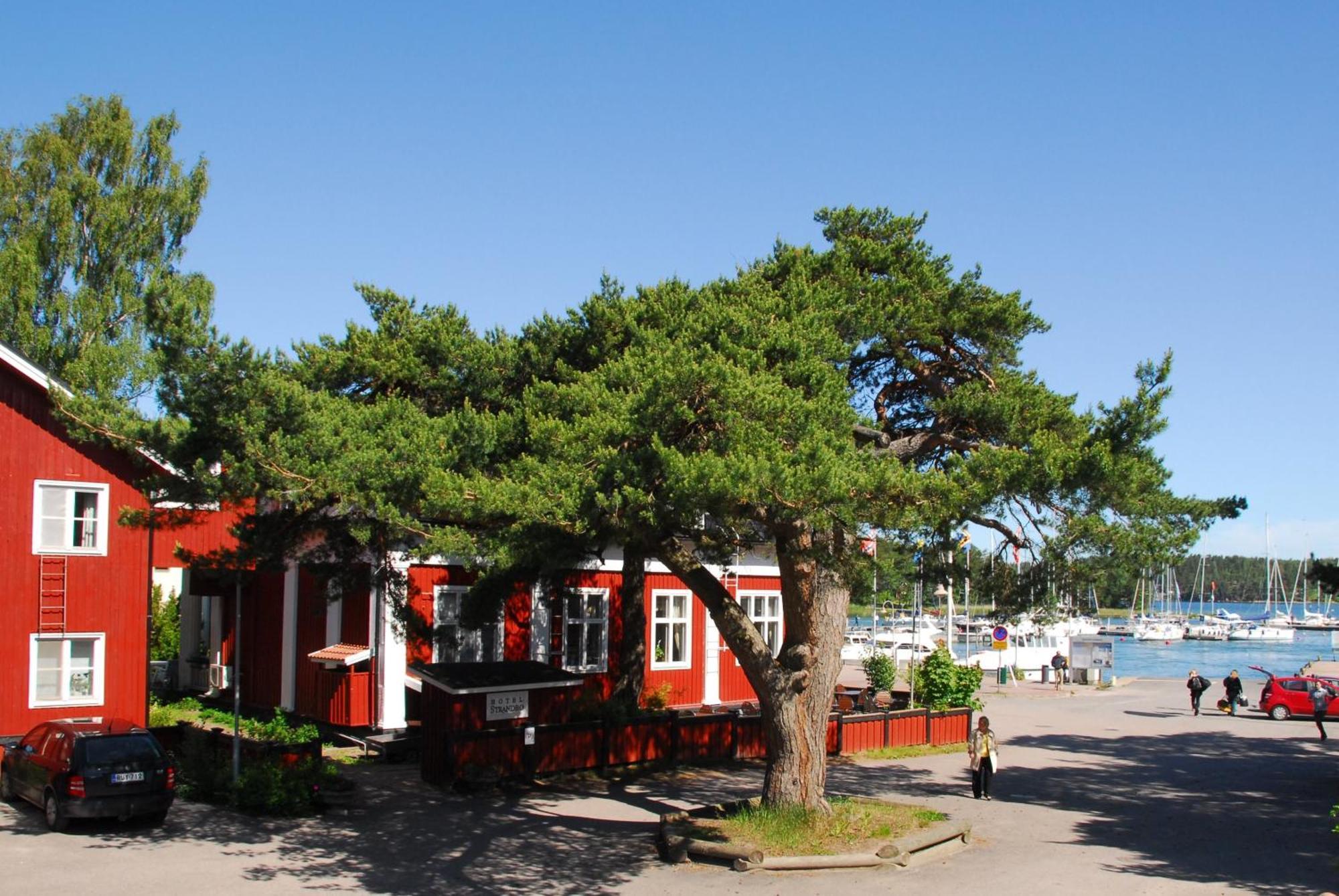 Hotel Strandbo Nauvo Exterior photo